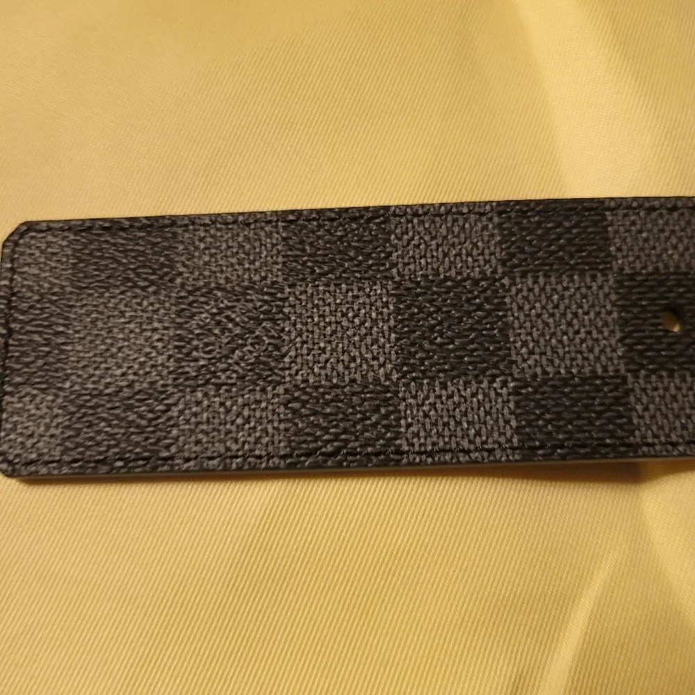 Authentic Louis Vuitton Damier Graphite Reversible Belt 42 inch